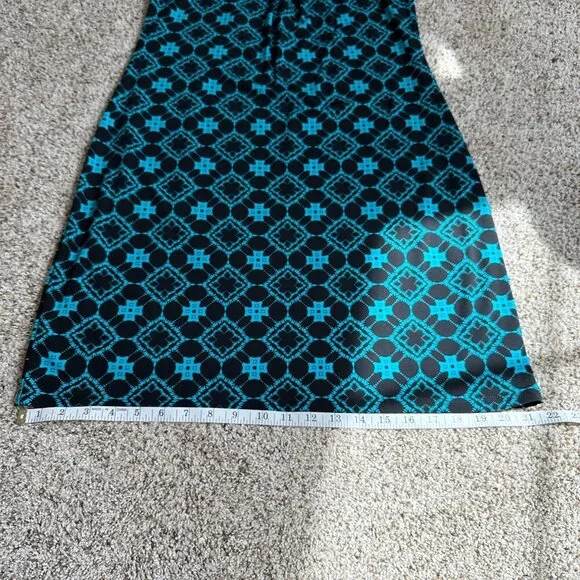 Little Black Dress with Pop of Color Sleeveless  Dress Size M Shift Sheath - Picture 9 of 16